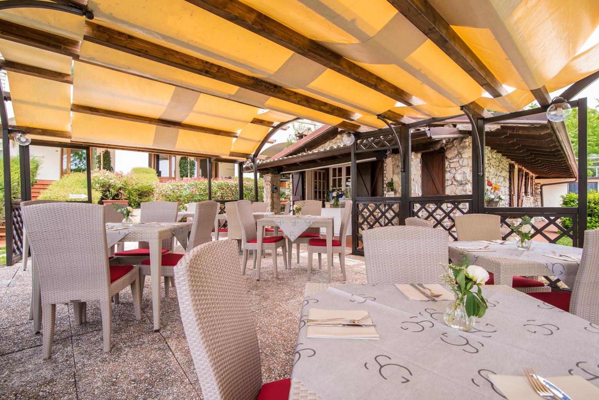 Porta Del Sole Hotel Soiano Del Lago